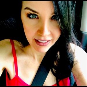 Meet your Posher, Nina